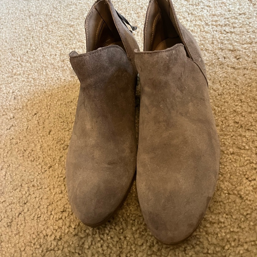Kenneth Cole Booties - Picture 4 of 5